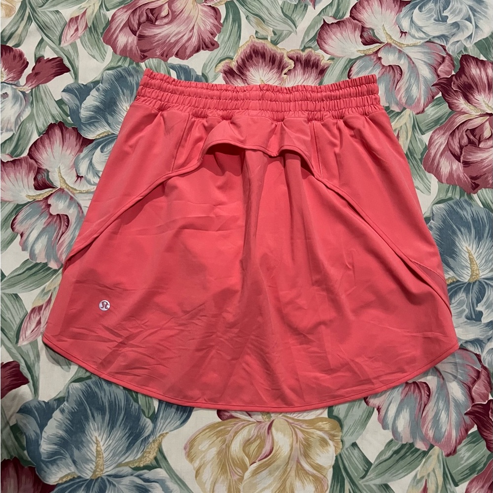 lululemon hotty hot skirt <3